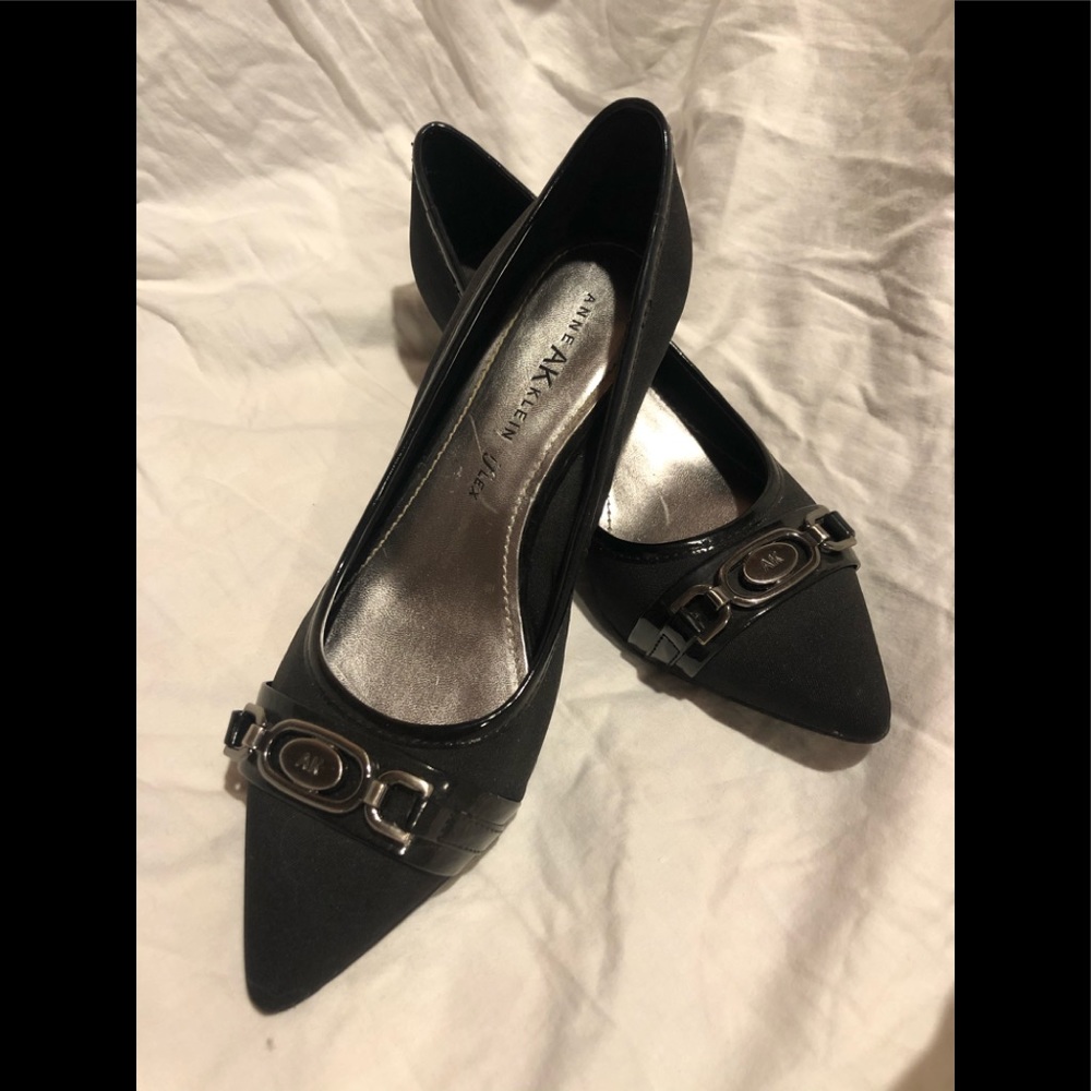 Anne Klein Black Patent and Fabric Pumps 7.5